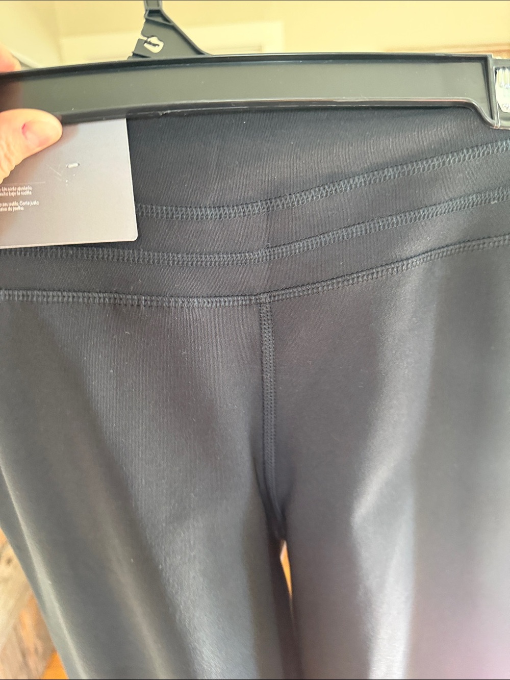 NWT Nike women’s Black slim fit Sweatpants with White Swoosh XS - Picture 6 of 8